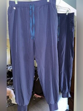 FIGS Navy Blue Jogger Scrubs